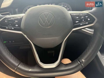 Авто Volkswagen Touareg 2021 № 7847506