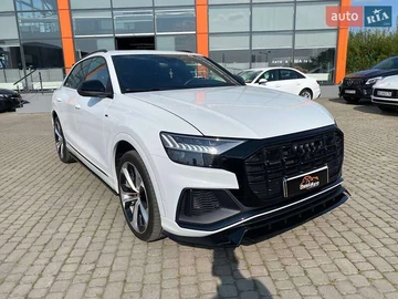 Авто Audi Q8 2021 № 7847507