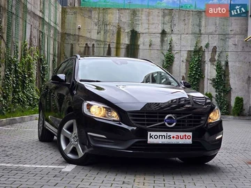 Авто Volvo V60 2018 № 7847802