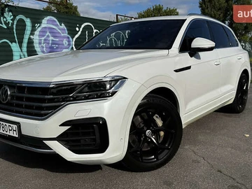 Авто Volkswagen Touareg 2018 № 7847905