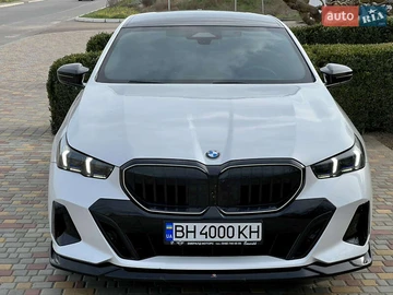 Авто BMW 5 Series 2023 № 7847926