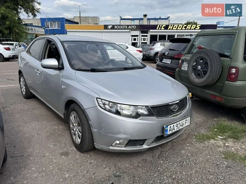 Авто KIA Cerato 2010 № 7847999