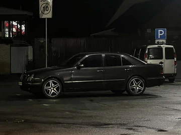 Авто Mercedes E-Class 2001 № 7848003