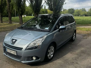 Авто Peugeot 5008 2011 № 7848158