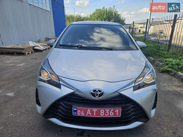 Авто Toyota Yaris 2019 № 7848176