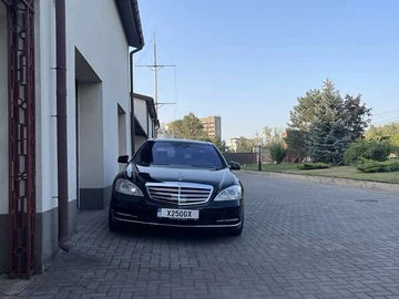 Авто Mercedes S-Class 2012 № 7848375