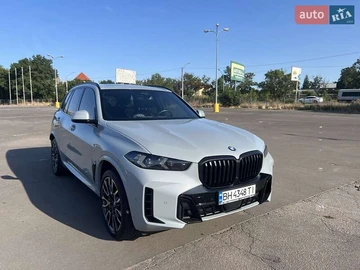 Авто BMW X5 2023 № 7848431