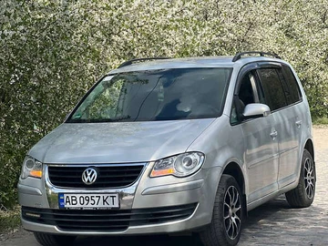 Авто Volkswagen Touran 2008 № 7848641