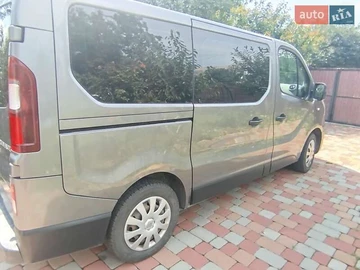 Авто Renault Trafic 2016 № 7848888