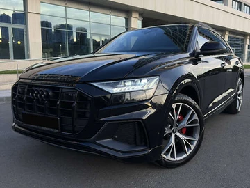 Авто Audi Q8 2021 № 7849063