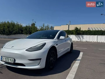 Авто Tesla Model 3 2018 № 7849113
