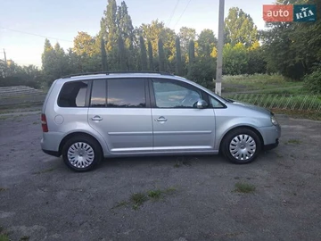 Авто Volkswagen Touran 2005 № 7849127