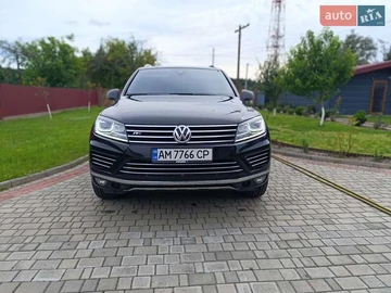 Авто Volkswagen Touareg 2016 № 7849148