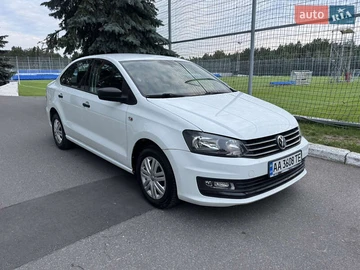 Авто Volkswagen Polo 2017 № 7849188