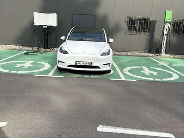 Авто Tesla Model Y 2023 № 7849215