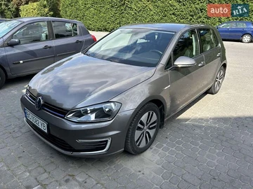 Авто Volkswagen E-Golf 2015 № 7849287