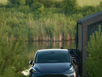 Авто Tesla Model Y 2023 № 7849350