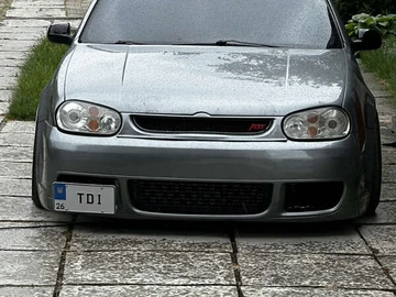 Авто Volkswagen Golf 2001 № 7849385