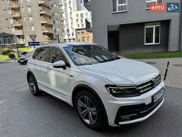 Авто Volkswagen Tiguan 2017 № 7849539