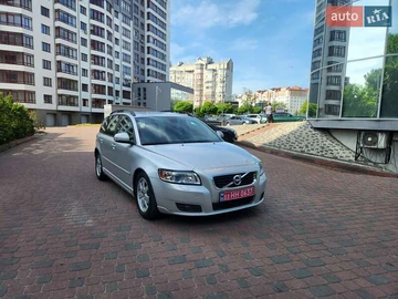 Авто Volvo V50 2012 № 7849664