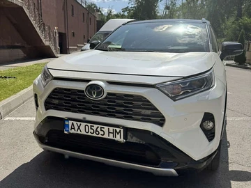 Авто Toyota Rav4 2019 № 7849803