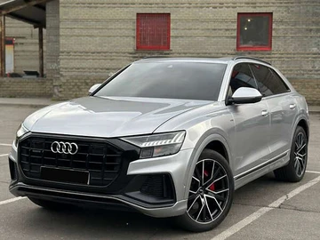 Авто Audi Q8 2020 № 7850067