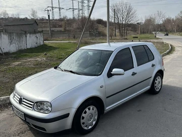 Авто Volkswagen Golf 2002 № 7850095