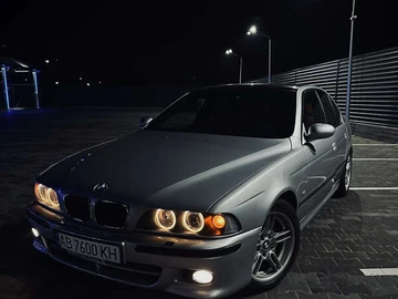 Авто BMW 5 Series 2001 № 7850202