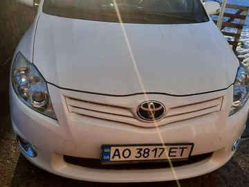 Авто Toyota Auris 2010 № 7850205