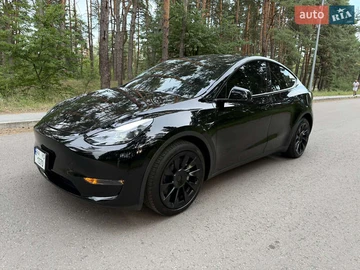 Авто Tesla Model Y 2023 № 7850425