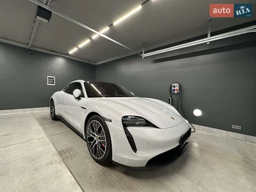 Авто Porsche Taycan 2021 № 7850448