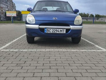 Авто Daihatsu Sirion 1999 № 7850460