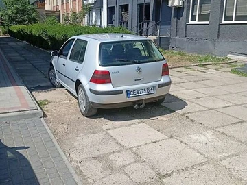 Авто Volkswagen Golf 2000 № 7850486
