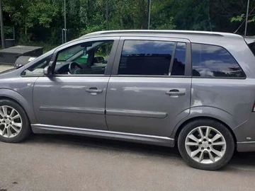 Авто Opel Zafira 2005 № 7850512