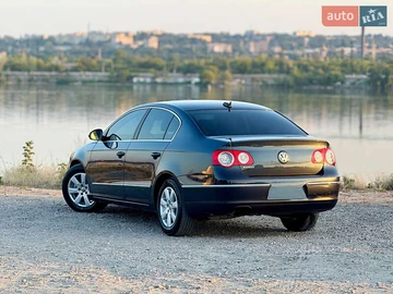 Авто Volkswagen Passat 2005 № 7850558