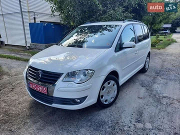 Авто Volkswagen Touran 2008 № 7850601