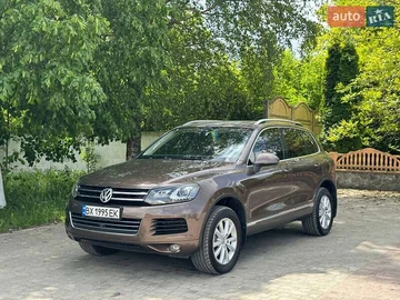 Авто Volkswagen Touareg 2012 № 7850743