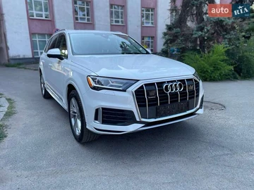 Авто Audi Q7 2023 № 7850823
