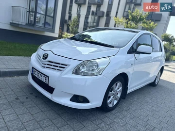 Авто Toyota Verso 2011 № 7850979