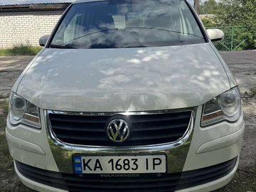 Авто Volkswagen Touran 2008 № 7850991
