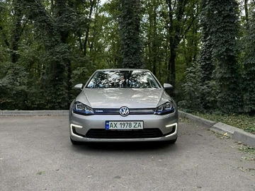 Авто Volkswagen E-Golf 2017 № 7851080