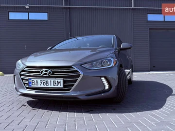 Авто Hyundai Elantra 2017 № 7851082