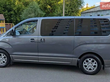 Авто Hyundai H-1 2011 № 7851115