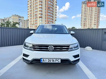 Авто Volkswagen Tiguan 2020 № 7851182