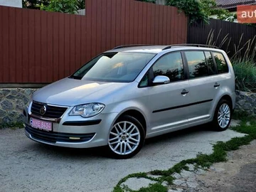Авто Volkswagen Touran 2007 № 7851368