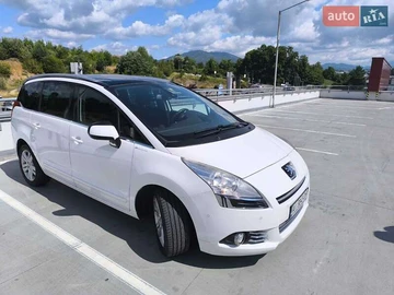 Авто Peugeot 5008 2012 № 7851477