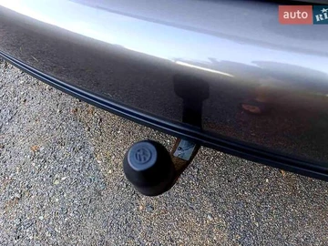 Авто Volkswagen Touran 2010 № 7851478