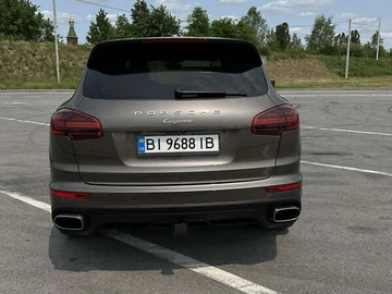 Авто Porsche Cayenne 2015 № 7851732