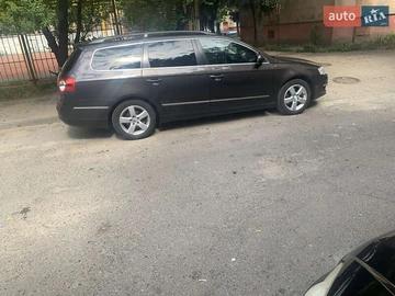 Авто Volkswagen Passat 2010 № 7851984
