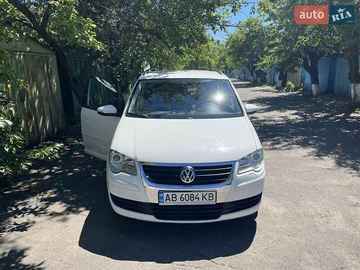 Авто Volkswagen Touran 2009 № 7851990